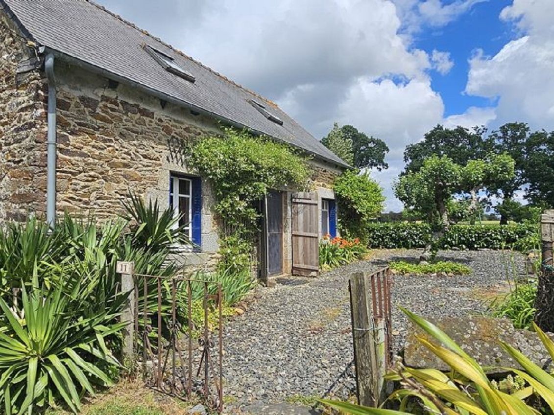 Maison ancienne LA HARMOYE (22320) AGENCE IMMOBILIERE DU CHATEAU